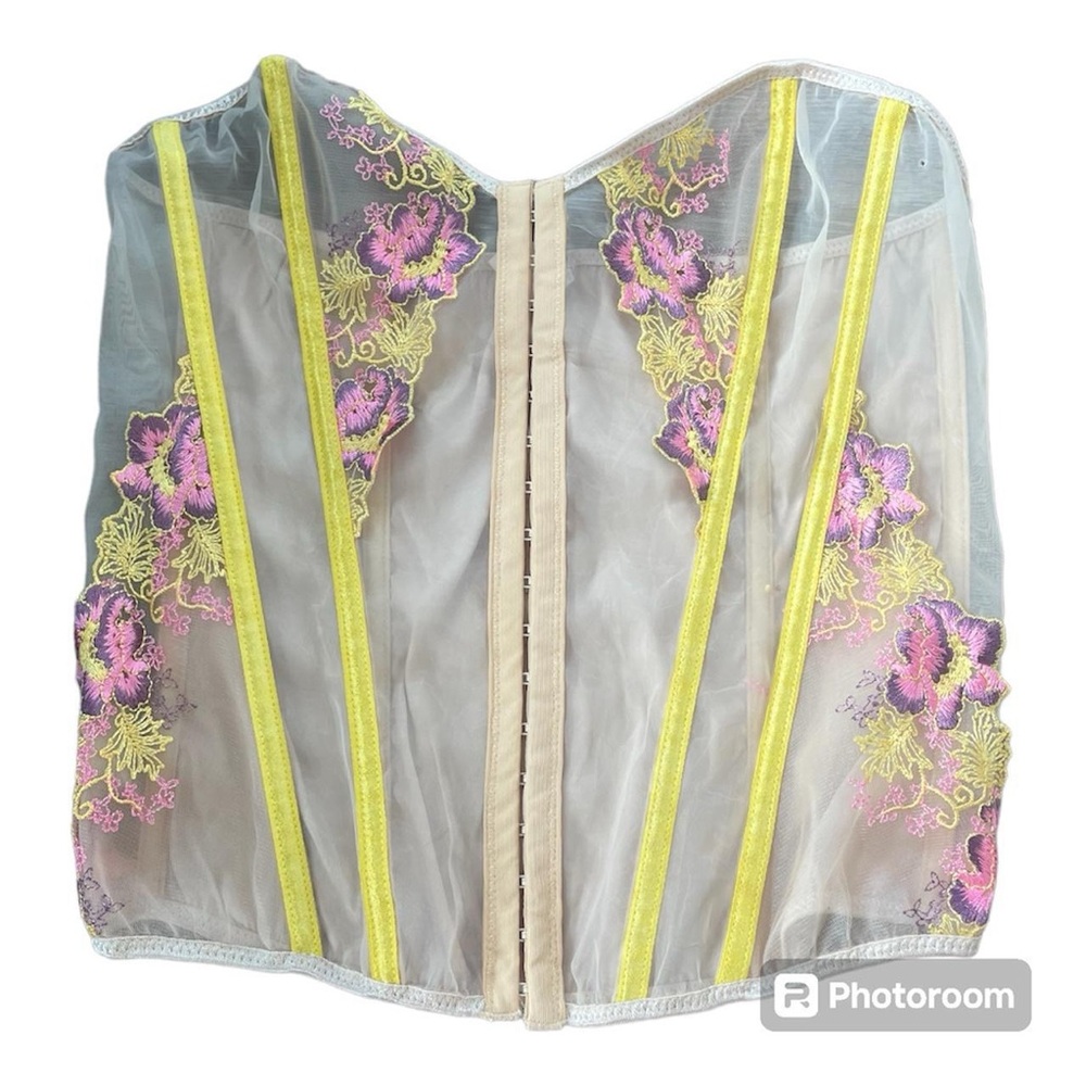 Vintage Y2K 00’s floral corset magical garden fairy vibes